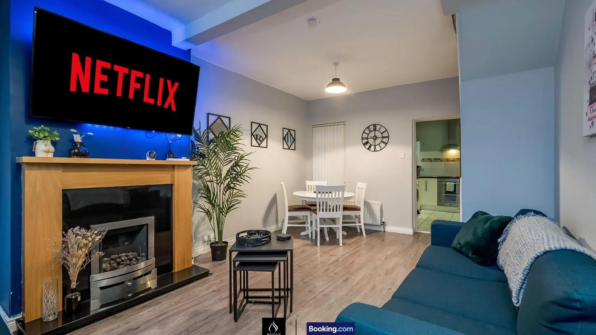 Holiday home 2 Bedrooms House By Boyeilles Apartments Short Lets & Serviced Accommodation Belfast With Free Wifi