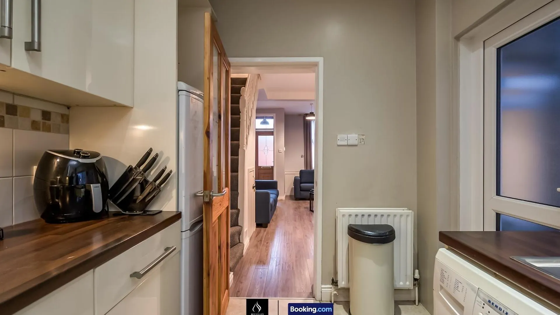Holiday home 2 Bedrooms House By Boyeilles Apartments Short Lets & Serviced Accommodation Belfast With Free Wifi