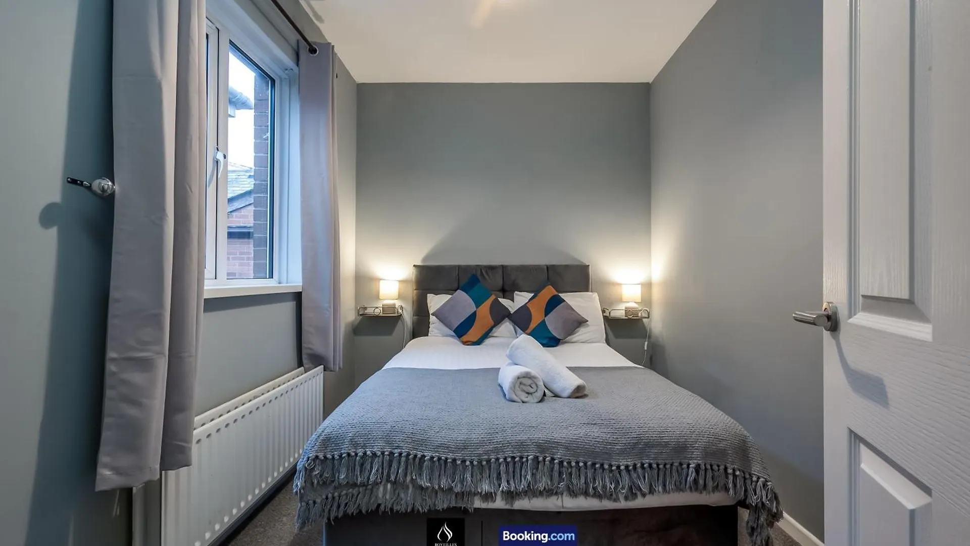 2 Bedrooms House By Boyeilles Apartments Short Lets & Serviced Accommodation Belfast With Free Wifi