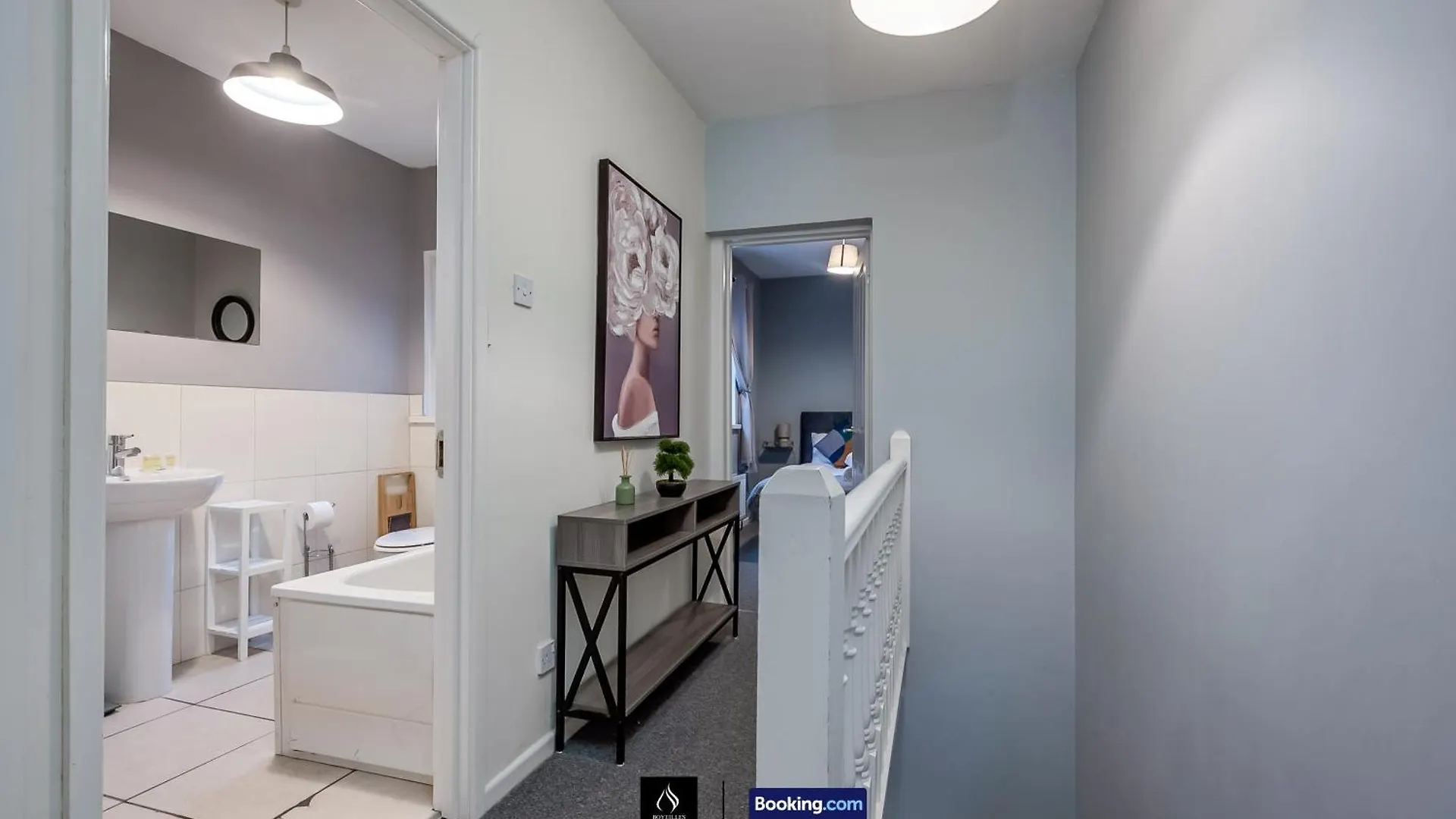 2 Bedrooms House By Boyeilles Apartments Short Lets & Serviced Accommodation Belfast With Free Wifi 0*,