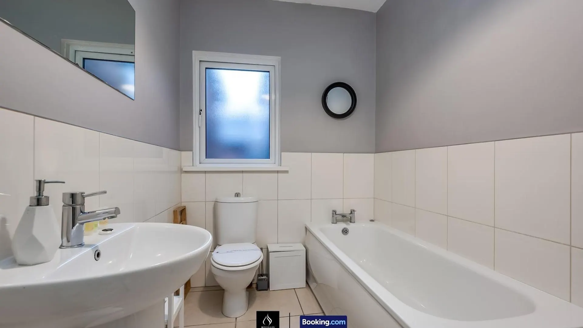 2 Bedrooms House By Boyeilles Apartments Short Lets & Serviced Accommodation Belfast With Free Wifi 0*,  United Kingdom
