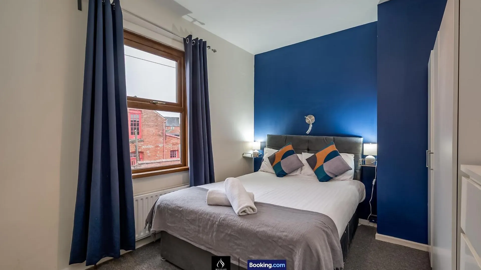 2 Bedrooms House By Boyeilles Apartments Short Lets & Serviced Accommodation Belfast With Free Wifi